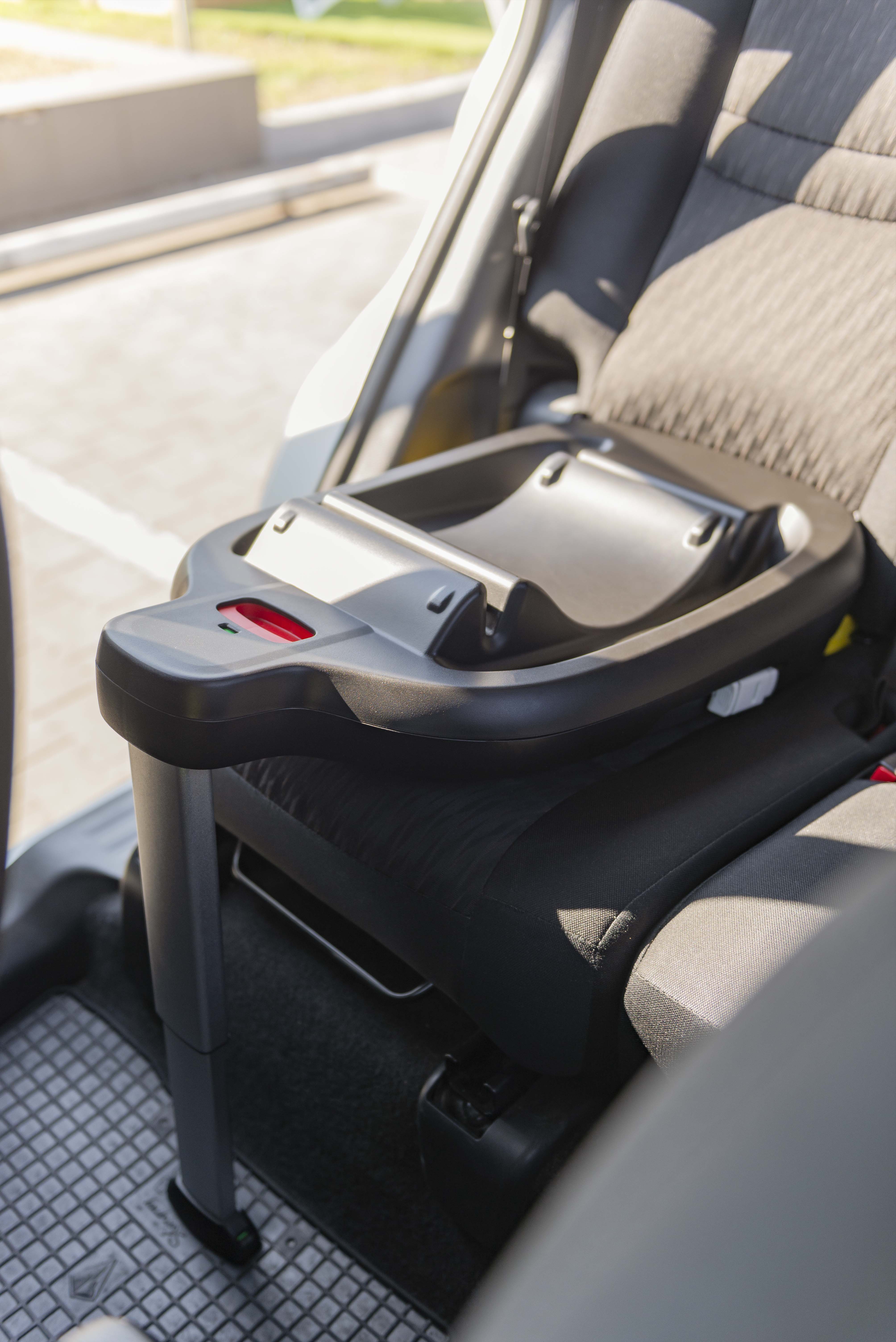 База для автокресла Nova